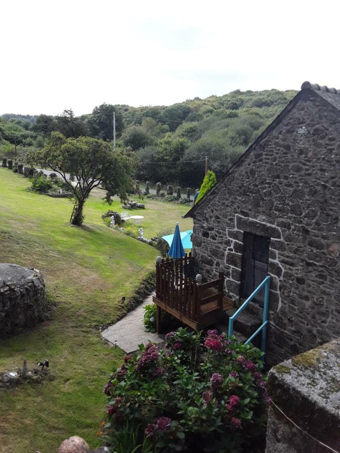 Moulin De La Civiere Panzió Kergrist-Moelou Kültér fotó