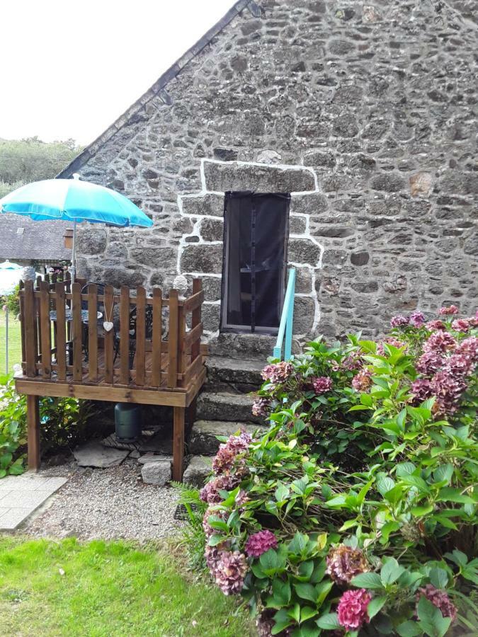 Moulin De La Civiere Panzió Kergrist-Moelou Kültér fotó